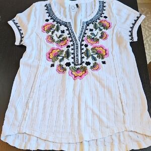 Anthropologie Akemi + Kim White Embellished Blouse wi